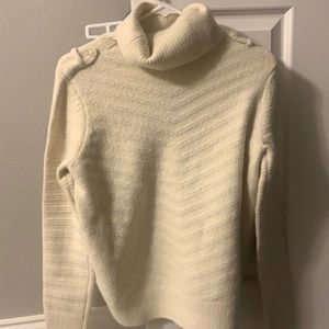 Turtle Neck Still has tags on it Medium